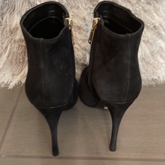 Schutz Suede Black High Heel Booties Size 40 - Picture 5 of 10